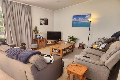 Photo of property in 1/38 William Souter Street, Forrest Hill, Auckland, 0620
