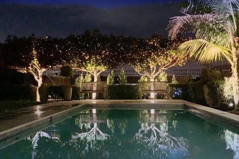 Photo of property in 306 Hurstmere Road, Takapuna, Auckland, 0622