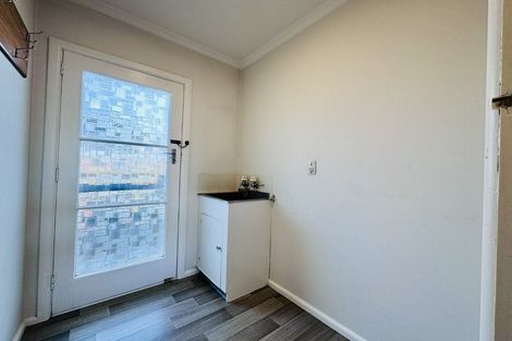 Photo of property in 11 Eglinton Street, Avondale, Christchurch, 8061