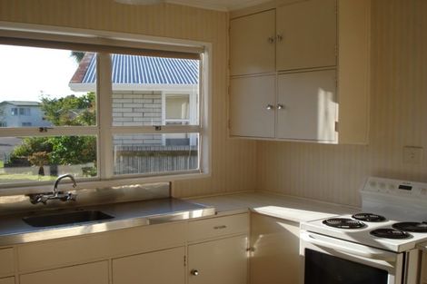 Photo of property in 33 Buick Crescent, Awapuni, Palmerston North, 4412