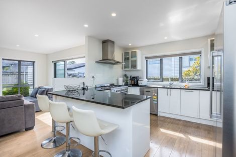 Photo of property in 61b Margan Avenue, New Lynn, Auckland, 0600