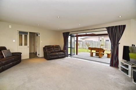 Photo of property in 8 Cunneen Place, Aidanfield, Christchurch, 8025