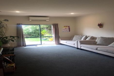 Photo of property in 5 Albizia Avenue, Henderson, Auckland, 0612