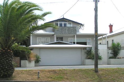 Photo of property in 8 Stafford Road, Northcote Point, Auckland, 0627