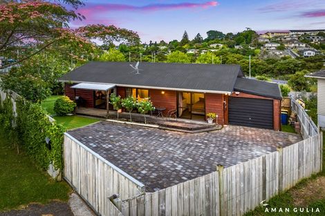 Photo of property in 2/30 Seymour Road, Sunnyvale, Auckland, 0612