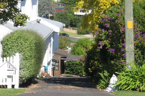 Photo of property in 1/14 Kiteroa Terrace, Rothesay Bay, Auckland, 0630