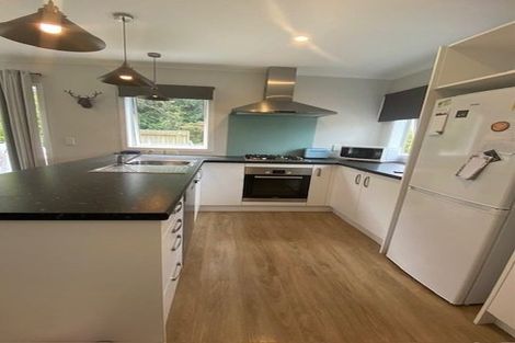 Photo of property in 64 Peterhouse Street, Tawa, Wellington, 5028