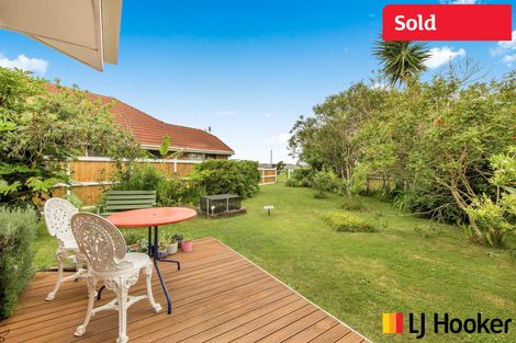 Photo of property in 128 Carnoustie Drive, Wattle Downs, Auckland, 2103