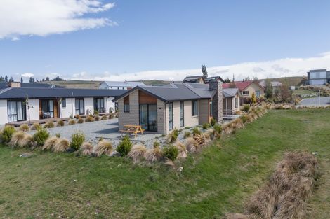 Photo of property in 17 Andrew Don Drive, Lake Tekapo, 7999