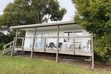 Photo of property in 207 Schnapper Rock Road, Schnapper Rock, Auckland, 0632