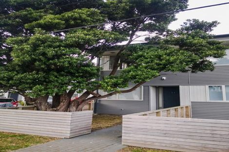 Photo of property in 11/2 Stone Street, Miramar, Wellington, 6022