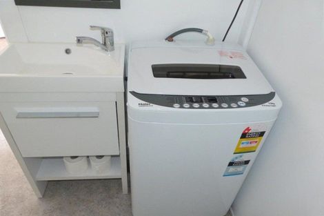 Photo of property in 150 One Tree Point Road, One Tree Point, 0118