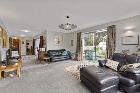 Photo of property in 89b Ngaio Road, Waikanae, 5036