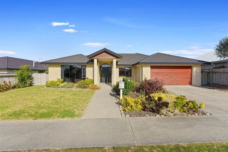 Photo of property in 82 The Drive, Paraparaumu Beach, Paraparaumu, 5032
