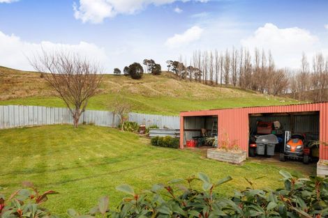 Photo of property in 69 Ongo Road, Hunterville, 4730