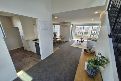 Photo of property in 3/246 Marine Parade, New Brighton, Christchurch, 8061