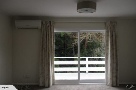 Photo of property in 6a Agra Crescent, Khandallah, Wellington, 6035