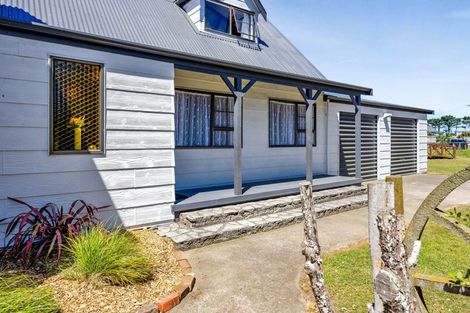 Photo of property in 38 Mcalpine Road, Hawera, 4672