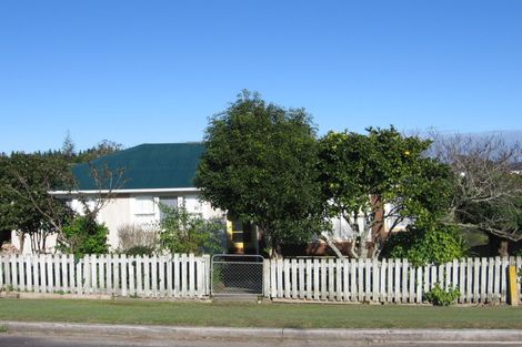 Photo of property in 23 Whiteman Road, Kawakawa, 0210