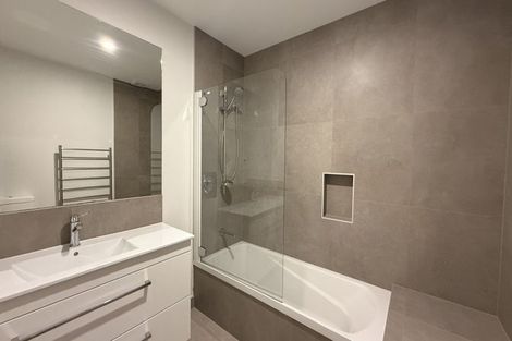 Photo of property in 4e Harmans Road, Lyttelton, 8082