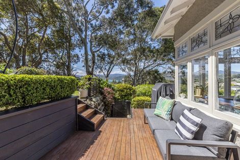 Photo of property in 96 Tio Tio Road, Seatoun, Wellington, 6022