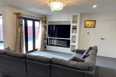 Photo of property in 6 Crosado Place, Rolleston, 7614