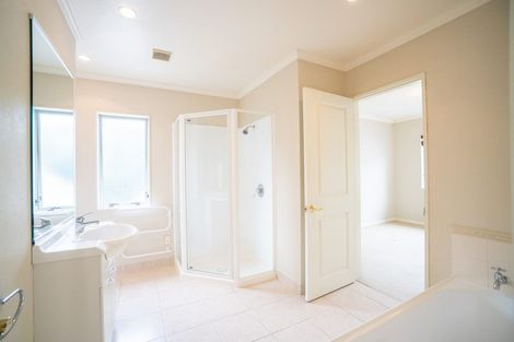 Photo of property in 4 Pastoral Lane, Hokowhitu, Palmerston North, 4410