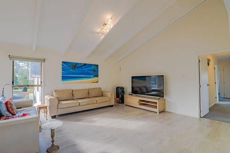 Photo of property in 2/21 Rapallo Place, Farm Cove, Auckland, 2012
