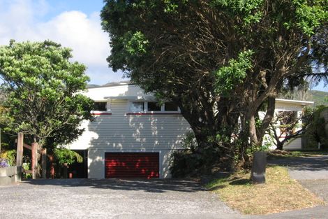 Photo of property in 22 Kingston Heights Road, Kingston, Wellington, 6021