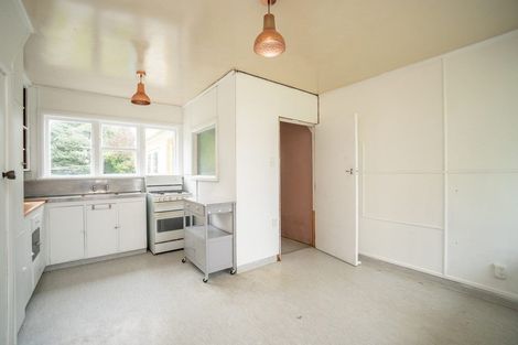 Photo of property in 10 Renfrew Place, Highbury, Palmerston North, 4412