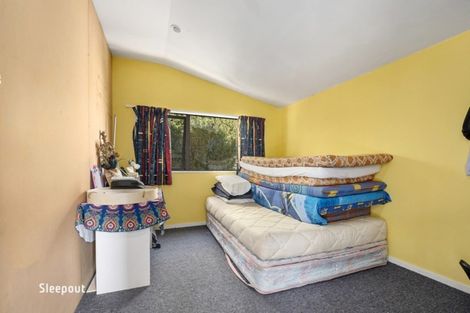 Photo of property in 2 Moonstone Grove, Birchville, Upper Hutt, 5018