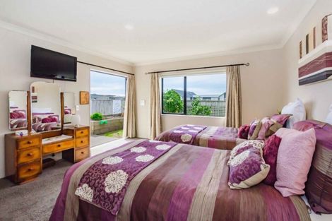 Photo of property in 11 Central Park, Paraparaumu Beach, Paraparaumu, 5032