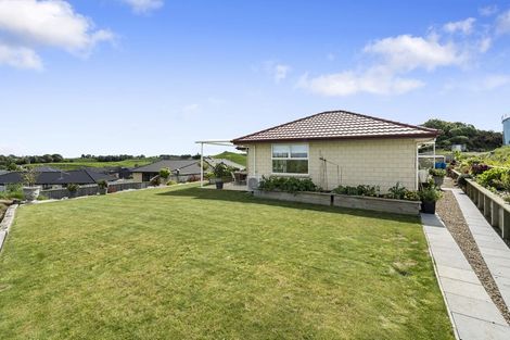 Photo of property in 32 Macdonald Heights, Feilding, 4702