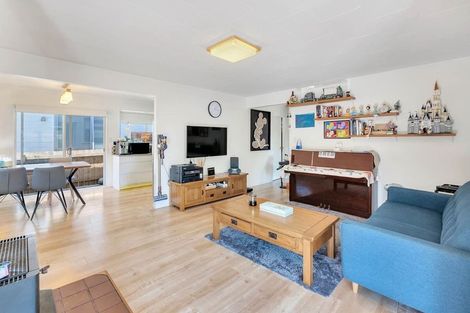 Photo of property in 58 Awaruku Road, Torbay, Auckland, 0630