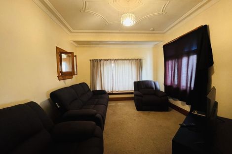 Photo of property in 64 Limbrick Street, Terrace End, Palmerston North, 4410