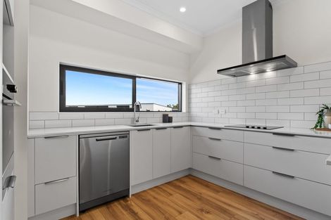 Photo of property in 15 Roundel Crescent, Whenuapai, Auckland, 0618