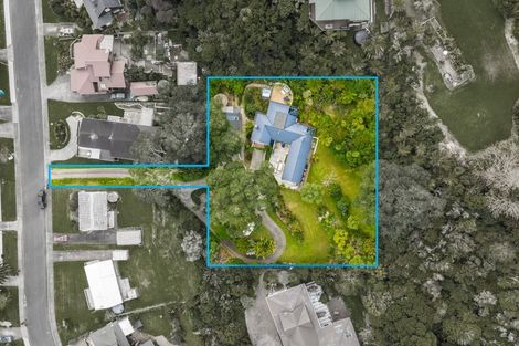 Photo of property in 10 Zita Avenue, Matakatia, Whangaparaoa, 0930