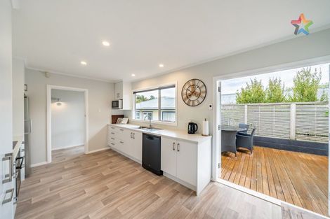 Photo of property in 66 Thomas Street, Stokes Valley, Lower Hutt, 5019