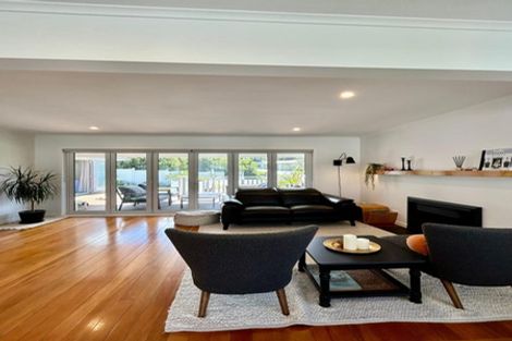 Photo of property in 6 Channel View Road, Campbells Bay, Auckland, 0630