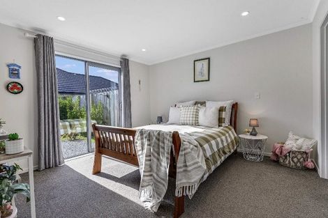 Photo of property in 8 Kaaka Street, Cambridge, 3434