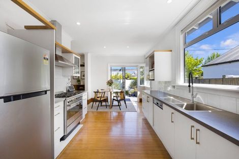 Photo of property in 126 Hamilton Avenue, Ilam, Christchurch, 8041