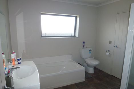 Photo of property in 4 Briar Crescent, Alexandra, 9320