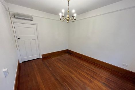 Photo of property in 32 Stoke Street, Sumner, Christchurch, 8081