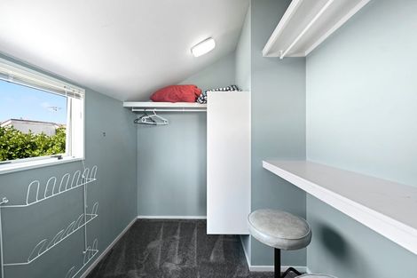 Photo of property in 12 Dover Road, St Andrews, Hamilton, 3200