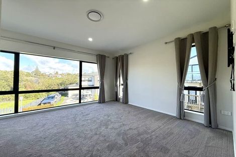 Photo of property in 4 Tawapou Close, Massey, Auckland, 0614