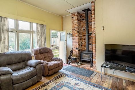 Photo of property in 13 Daniel Street, Martinborough, 5711