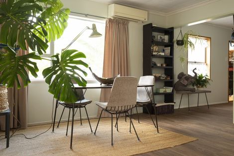 Photo of property in 11 Travis Street, Taradale, Napier, 4112