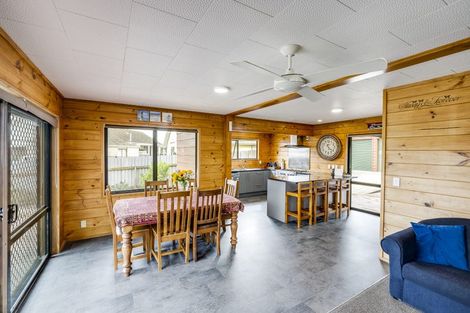 Photo of property in 404 Main North Road, Bay View, Napier, 4104