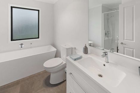 Photo of property in 28 Magnolia Crescent, Tawhero, Whanganui, 4501