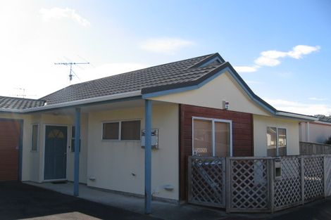 Photo of property in 15 Macalister Place, Miramar, Wellington, 6022